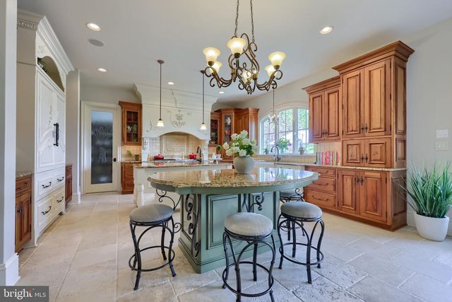 905 GREENSIDE DR, Lititz, PA 17543