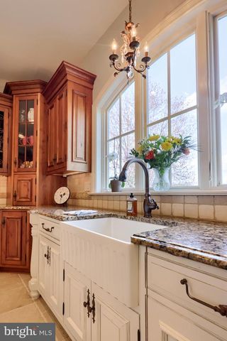 905 GREENSIDE DR, Lititz, PA 17543