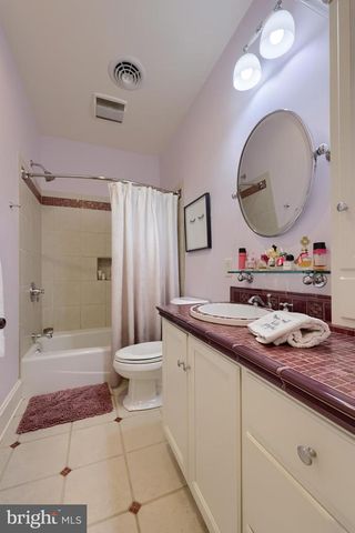 905 GREENSIDE DR, Lititz, PA 17543