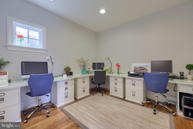 905 GREENSIDE DR, Lititz, PA 17543