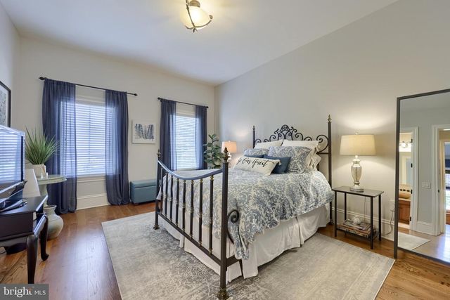 905 GREENSIDE DR, Lititz, PA 17543