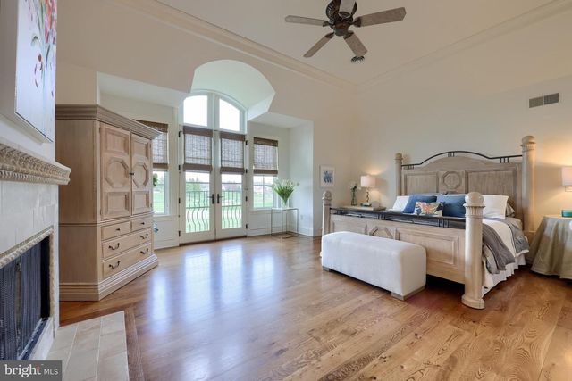 905 GREENSIDE DR, Lititz, PA 17543