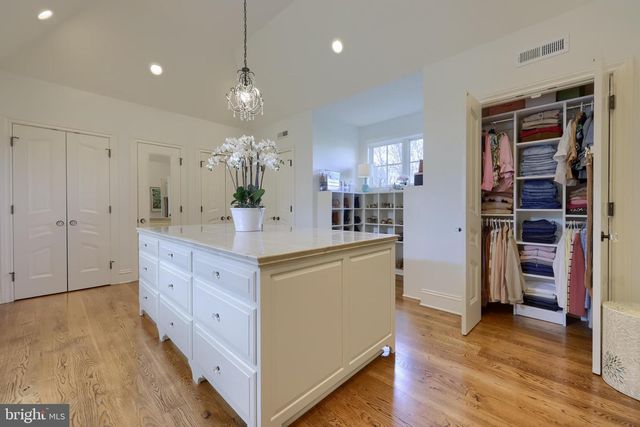 905 GREENSIDE DR, Lititz, PA 17543