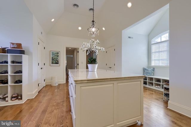 905 GREENSIDE DR, Lititz, PA 17543