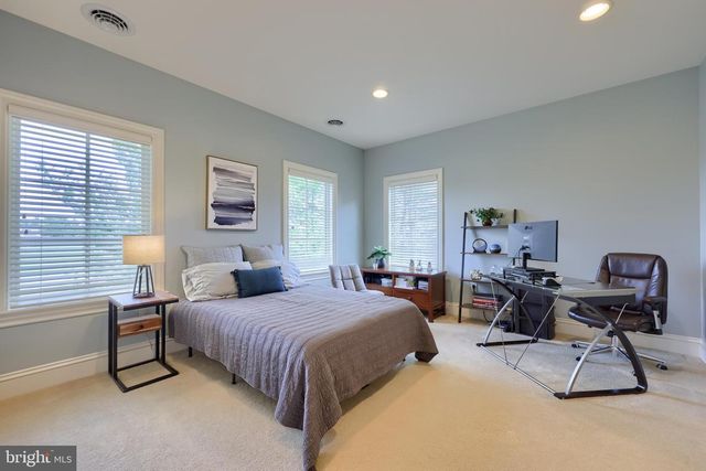 905 GREENSIDE DR, Lititz, PA 17543