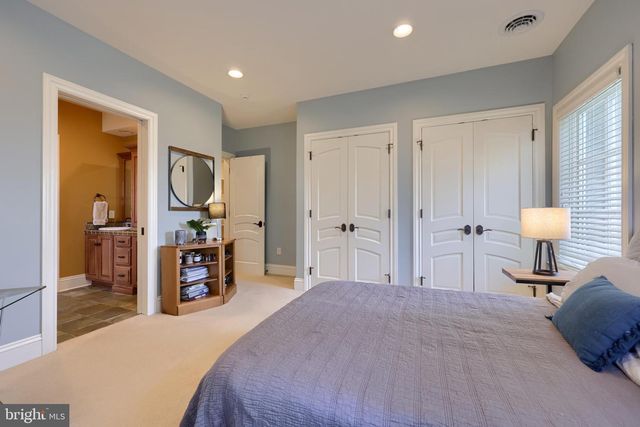 905 GREENSIDE DR, Lititz, PA 17543