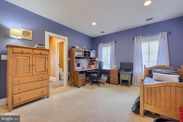 905 GREENSIDE DR, Lititz, PA 17543