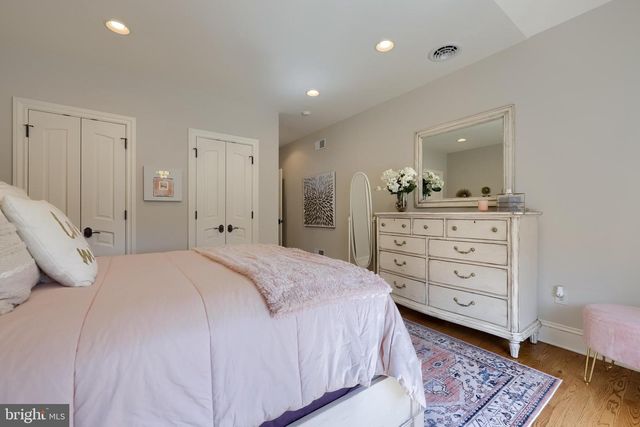 905 GREENSIDE DR, Lititz, PA 17543