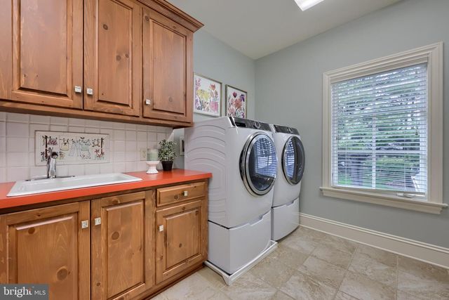 905 GREENSIDE DR, Lititz, PA 17543