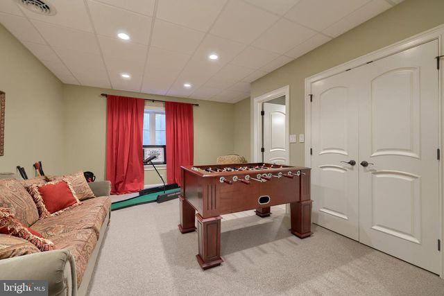 905 GREENSIDE DR, Lititz, PA 17543