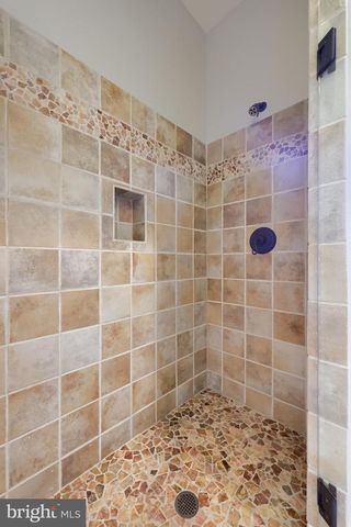 905 GREENSIDE DR, Lititz, PA 17543