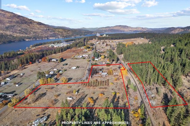 1306 Peachcrest Rd, Kettle Falls, WA 99141