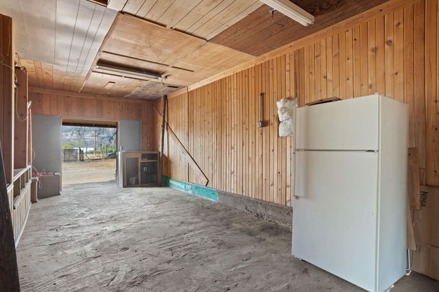 1306 Peachcrest Rd, Kettle Falls, WA 99141