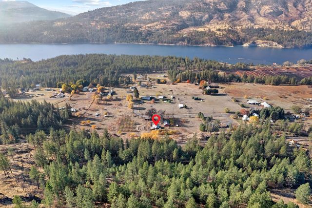 1306 Peachcrest Rd, Kettle Falls, WA 99141