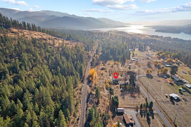 1306 Peachcrest Rd, Kettle Falls, WA 99141