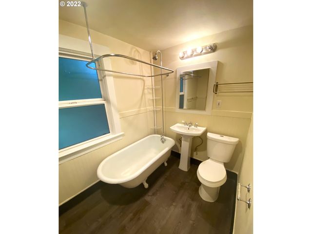 2047 Sw 10TH Ave, Portland, OR 97201