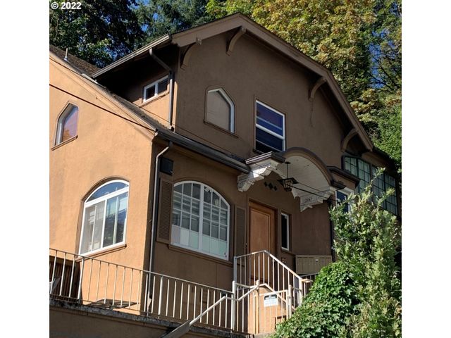 2047 Sw 10TH Ave, Portland, OR 97201