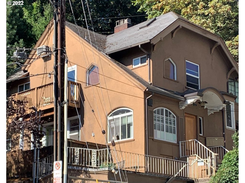 2047 Sw 10TH Ave, Portland, OR 97201