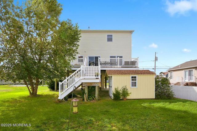 317 E Lakewood Avenue, Ocean Gate, NJ 08740