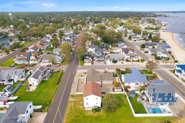 317 E Lakewood Avenue, Ocean Gate, NJ 08740