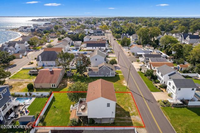 317 E Lakewood Avenue, Ocean Gate, NJ 08740