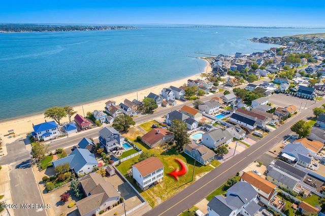 317 E Lakewood Avenue, Ocean Gate, NJ 08740