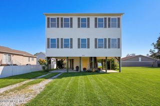 317 E Lakewood Avenue, Ocean Gate, NJ 08740