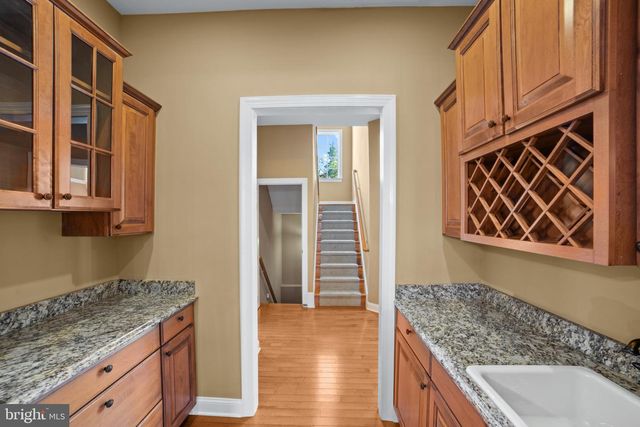 908 MANNINGTON DR, Williamstown, NJ 08094