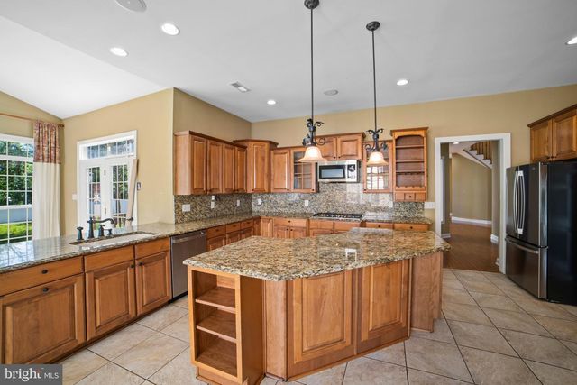 908 MANNINGTON DR, Williamstown, NJ 08094