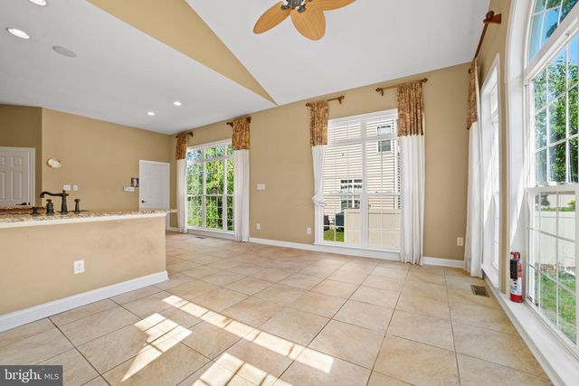 908 MANNINGTON DR, Williamstown, NJ 08094