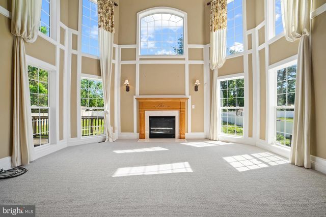 908 MANNINGTON DR, Williamstown, NJ 08094