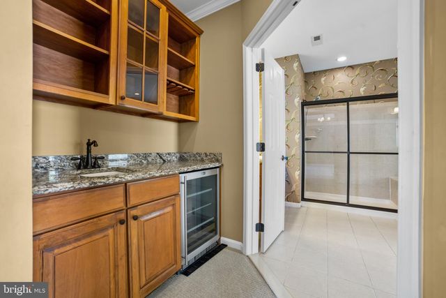 908 MANNINGTON DR, Williamstown, NJ 08094