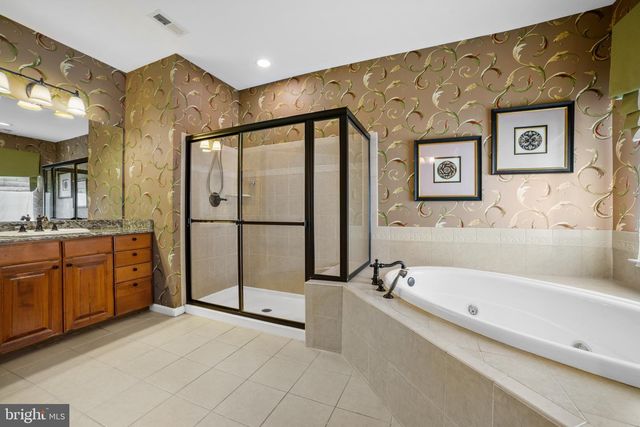 908 MANNINGTON DR, Williamstown, NJ 08094