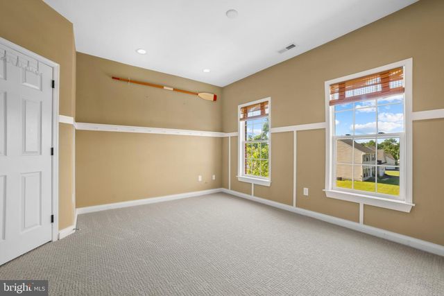 908 MANNINGTON DR, Williamstown, NJ 08094