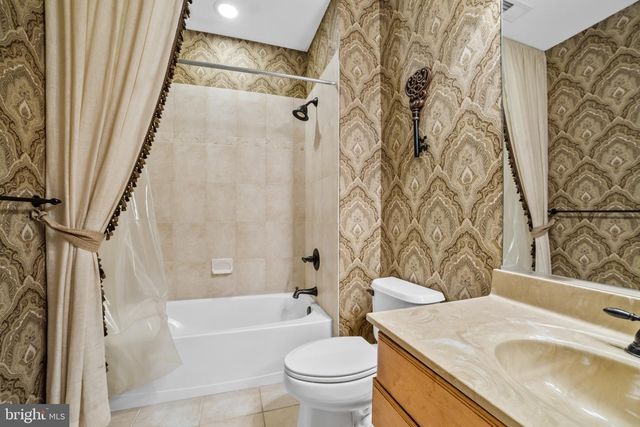908 MANNINGTON DR, Williamstown, NJ 08094
