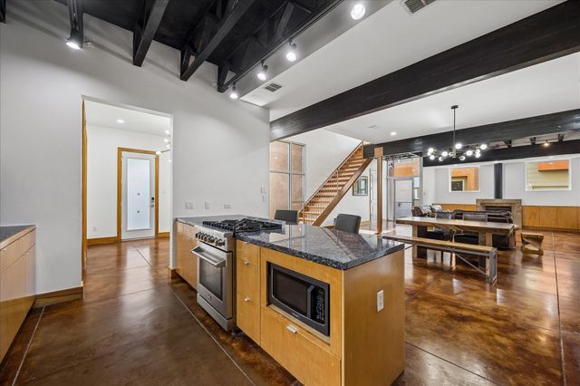 1711 W 13th Street, Houston, TX 77008