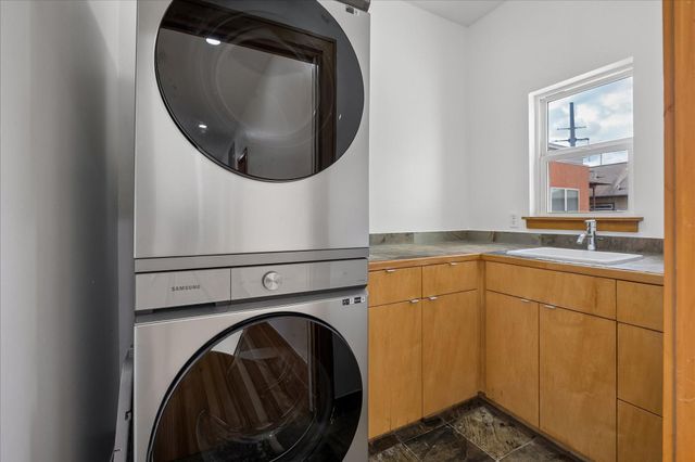 1711 W 13th Street, Houston, TX 77008