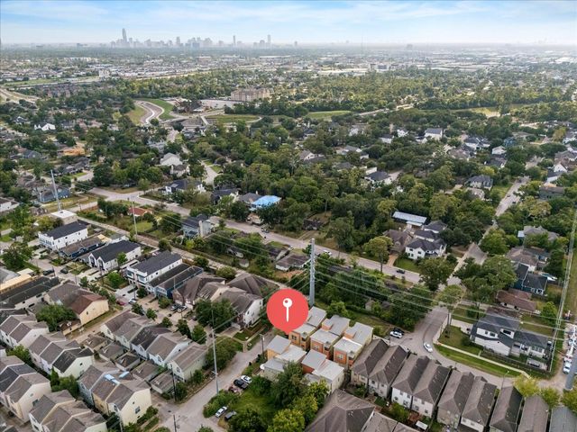1711 W 13th Street, Houston, TX 77008