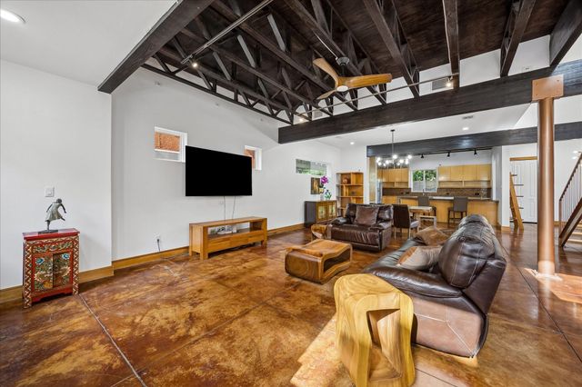 1711 W 13th Street, Houston, TX 77008