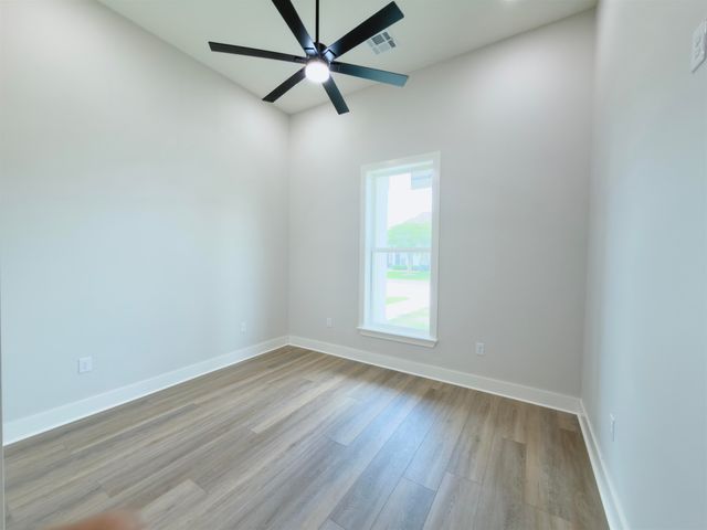 135 Godchaux Drive, Houma, LA 70360