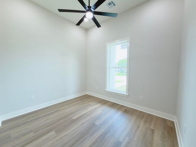 135 Godchaux Drive, Houma, LA 70360