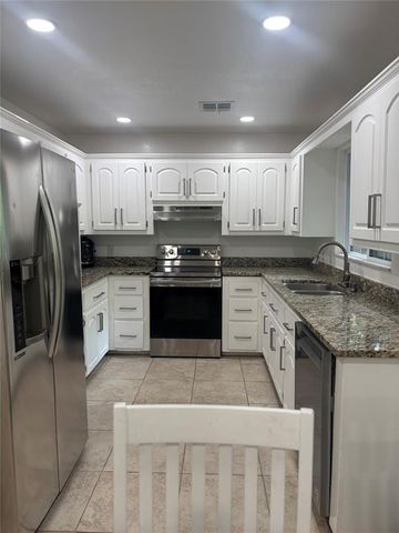 3 N Gilpin Avenue, Shawnee, OK 74804