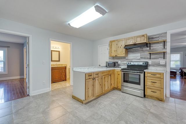 611 Pearson Town Road, Moore, SC 29369