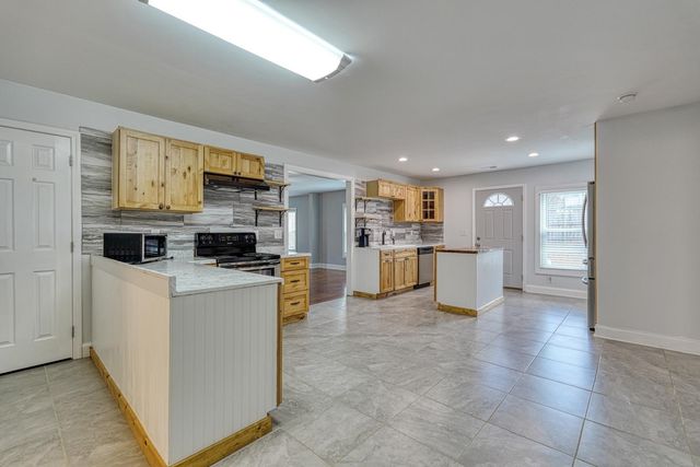 611 Pearson Town Road, Moore, SC 29369