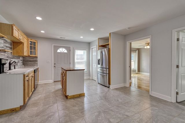 611 Pearson Town Road, Moore, SC 29369