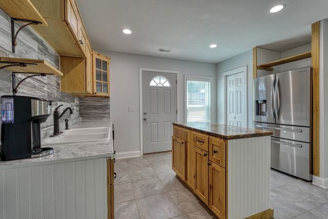 611 Pearson Town Road, Moore, SC 29369