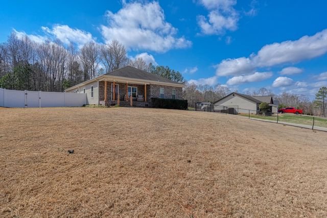 611 Pearson Town Road, Moore, SC 29369