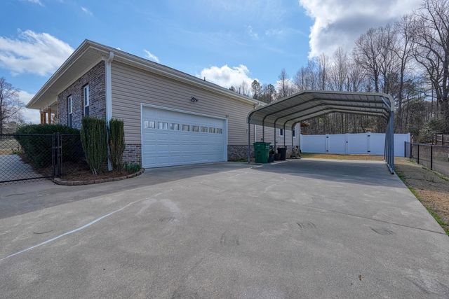 611 Pearson Town Road, Moore, SC 29369