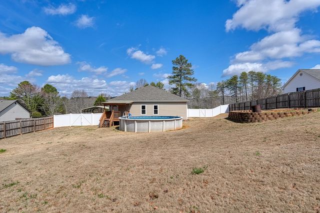 611 Pearson Town Road, Moore, SC 29369