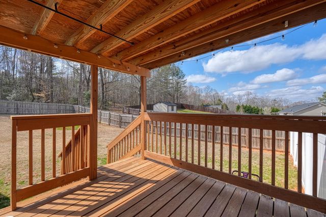 611 Pearson Town Road, Moore, SC 29369